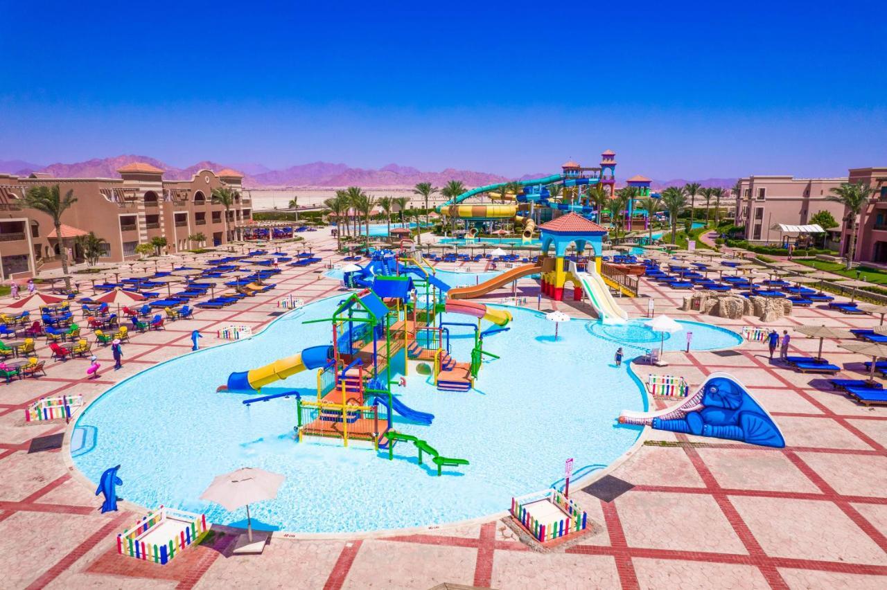 Charmillion Club Aquapark Hotell Sharm el-Sheikh Exteriör bild Aqua Park at Hilton Sharm El Sheikh Resort