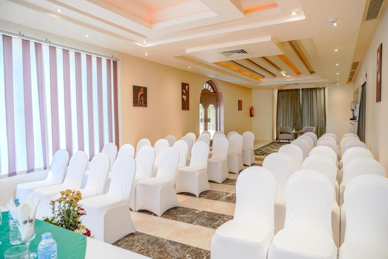 Charmillion Club Aquapark Hotell Sharm el-Sheikh Exteriör bild The hotel's conference room