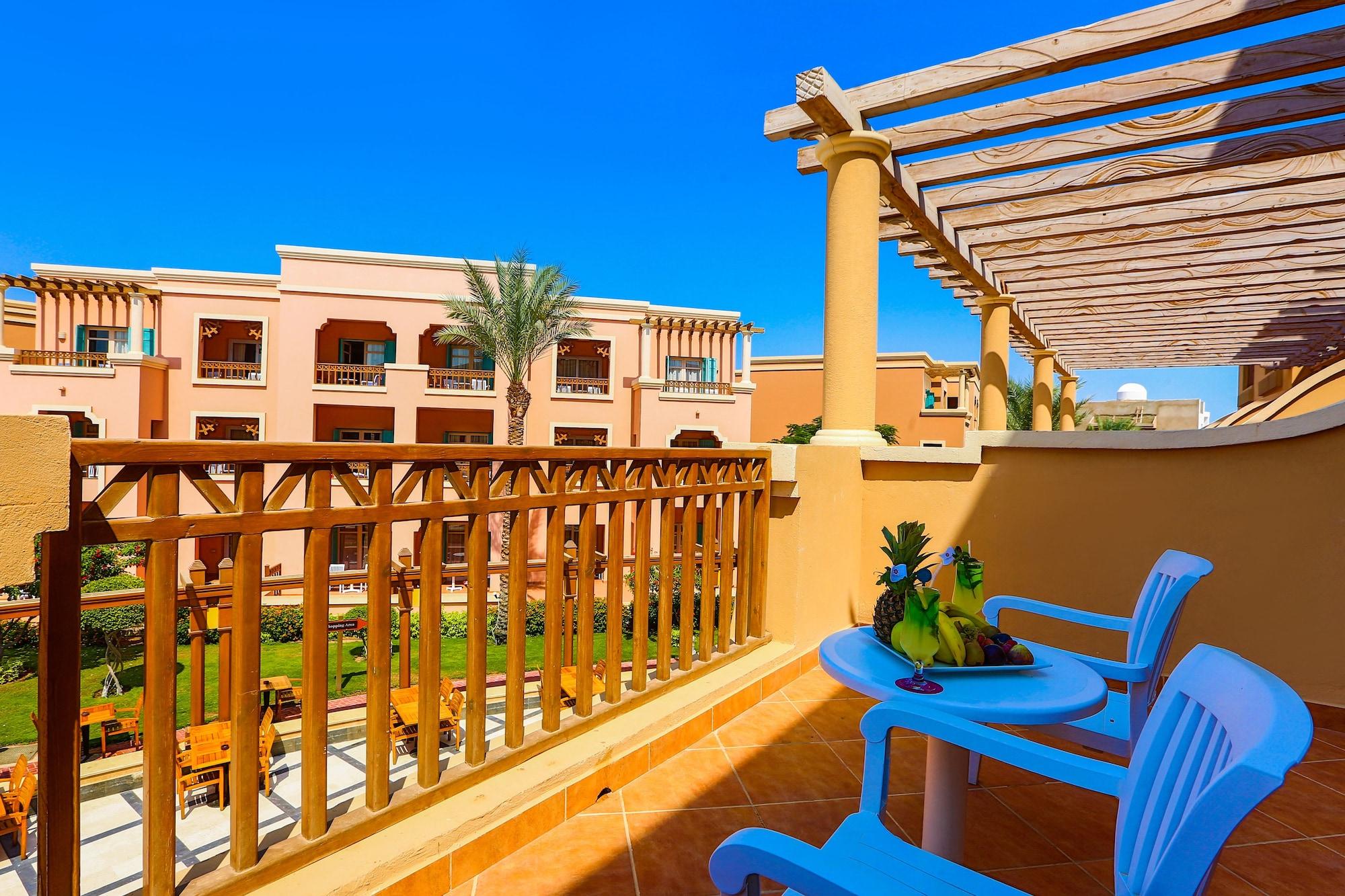 Charmillion Club Aquapark Hotell Sharm el-Sheikh Exteriör bild Balcony of a villa