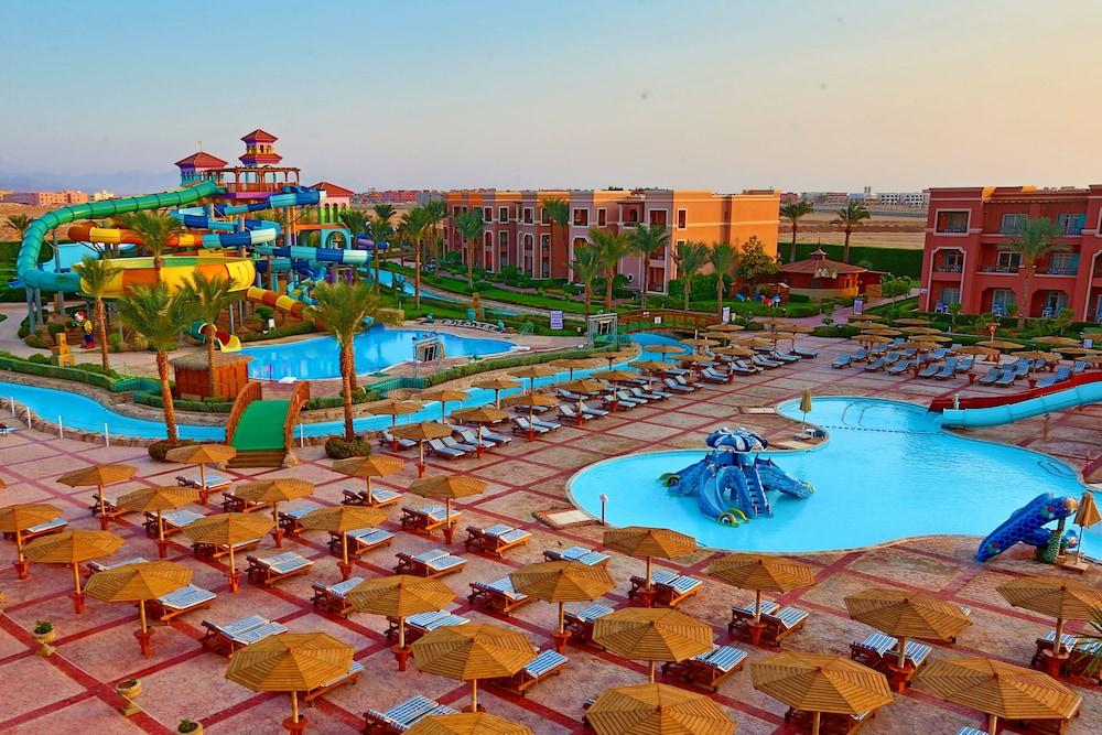 Charmillion Club Aquapark Hotell Sharm el-Sheikh Exteriör bild Aqua Park at Hilton Sharm El-Sheikh Resort