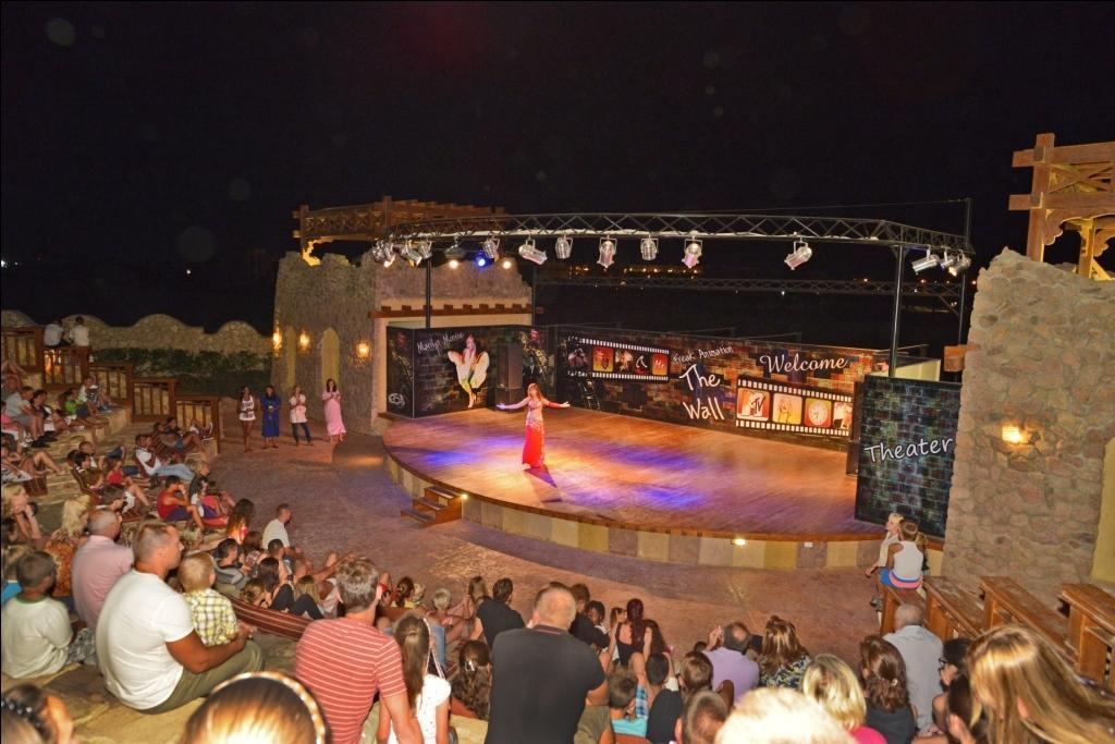 Charmillion Club Aquapark Hotell Sharm el-Sheikh Exteriör bild The stage at the amphitheater