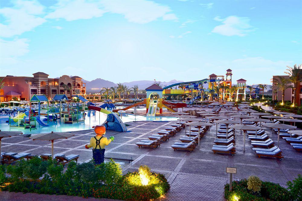 Charmillion Club Aquapark Hotell Sharm el-Sheikh Exteriör bild The water park at the Hilton Luxor Resort