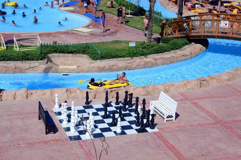 Charmillion Club Aquapark Hotell Sharm el-Sheikh Exteriör bild The "River of Life"